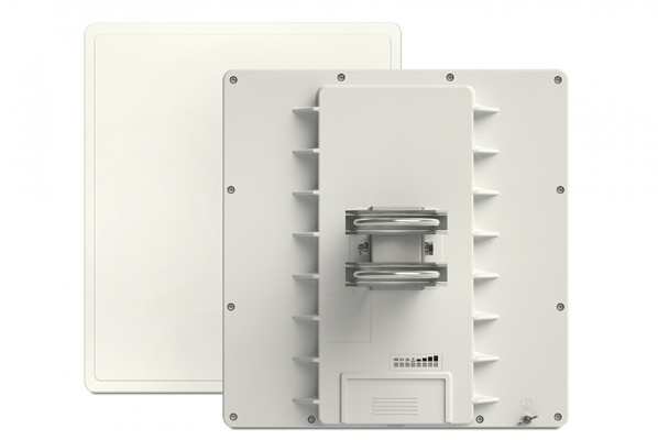 Mikrotik QRT 5 Ac-RB911G-5HPacD-QRT Dual chain 5GHz 802.11a/n/ac QCA9882, 128 MB RAM, 720 MHz CPU, 2